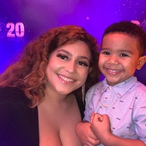 Meet your Posher, Daniela